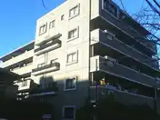 エフ・ファースト