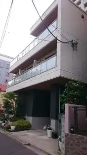 ドマーニ アマービレ
