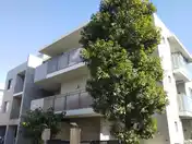 セントラルヒルツルミイースト