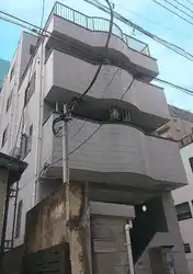 USビル