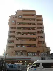 マック梅島コート