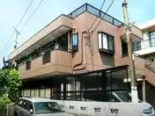 ブラウンハウス