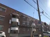 高山マンション