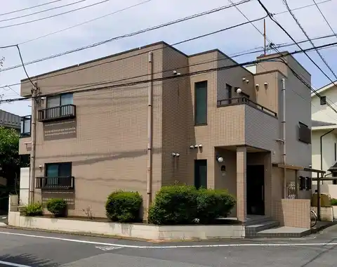 ハイツハツシカ