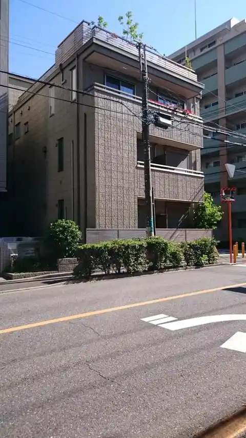 岸町7丁目メゾン