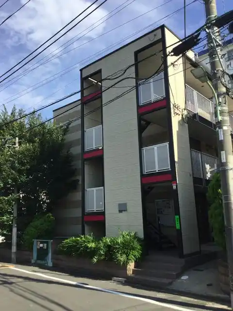 レオパレスコングラツィア石川台
