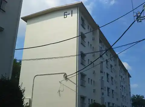 西三田団地6-1号棟