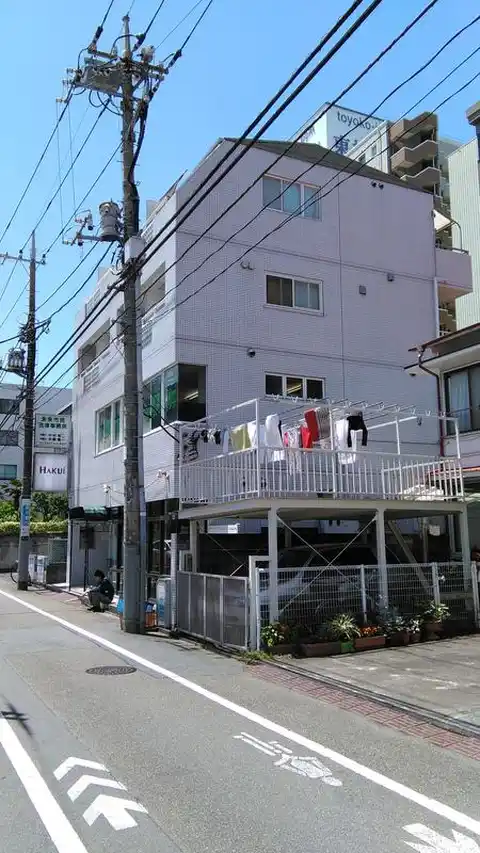 カタリーナホームズ
