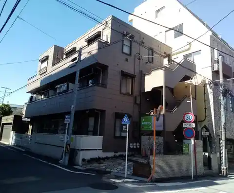 オーヴェルジュ