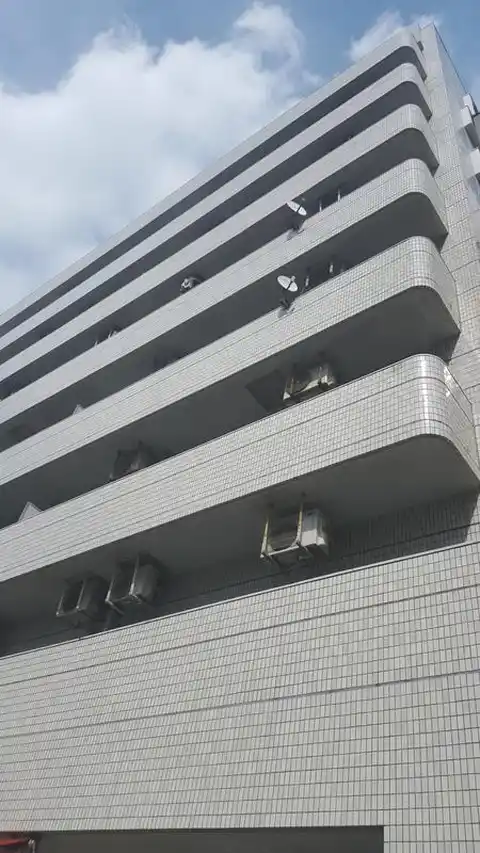 フレンドパレス