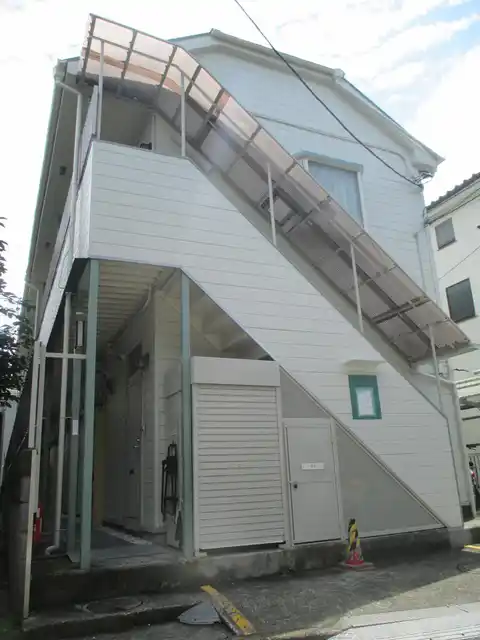 スリーエイト瀬谷