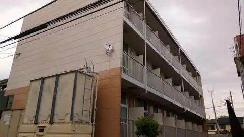 レオパレスルミエール02