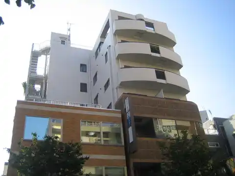 メゾンオークレール