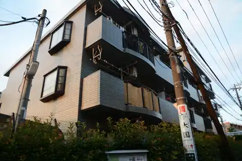 フォンティーヌ・イノウエ