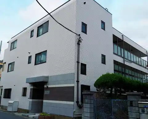 メゾンスクエア