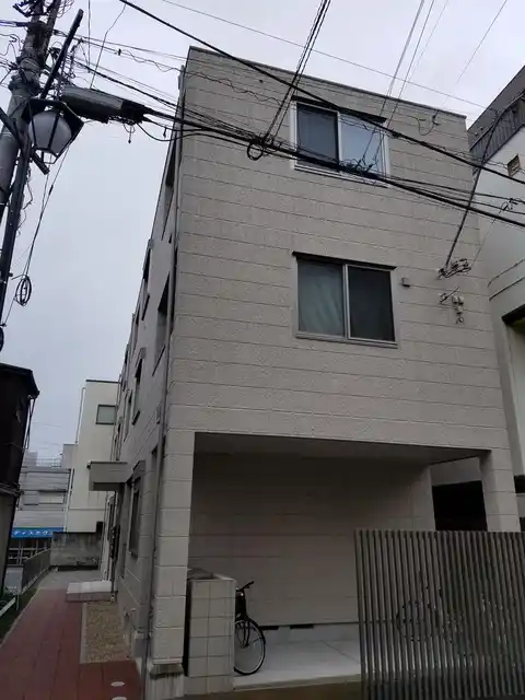 MAISON DE CLOVER
