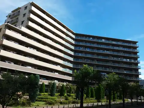 ヨコハマオールパークスザ・シーズンズC棟