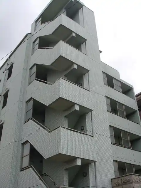 スカイヒルズ