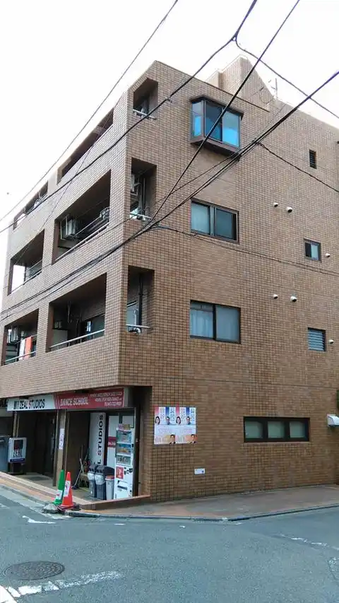 パレス石川