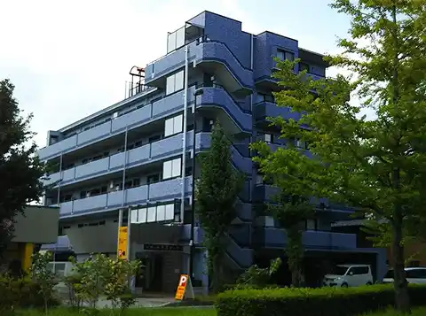セザール多摩センター