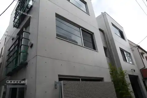 ファーストスターハイツ