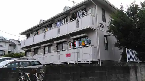 クレセントヒルズ