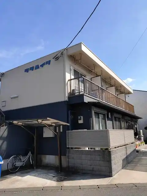 ララハイツ