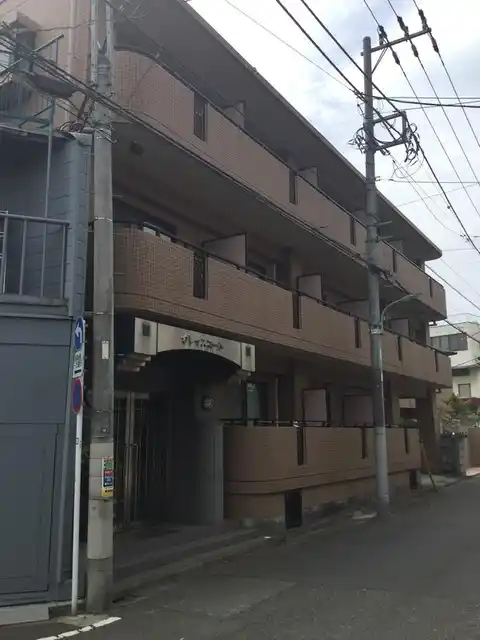 グレイスコート