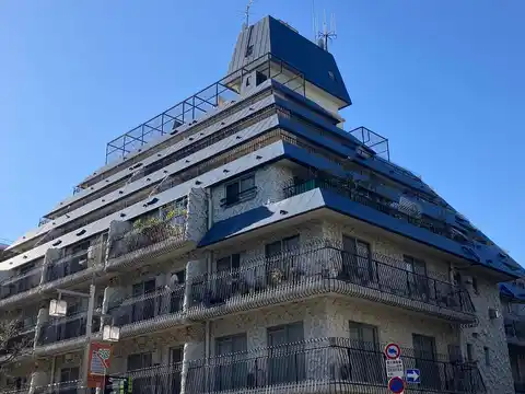 秀和松涛レジデンス