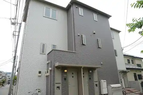 ヴィラ フロイデ 塚越1丁目AP