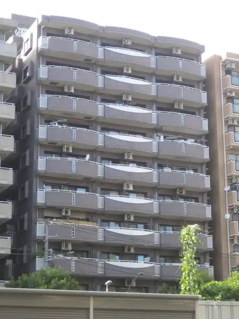 ライオンズマンション阪東橋駅前