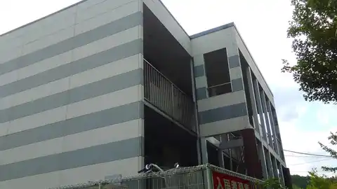 レオパレスフローラ