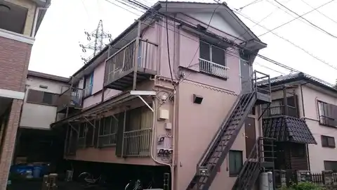 金子荘