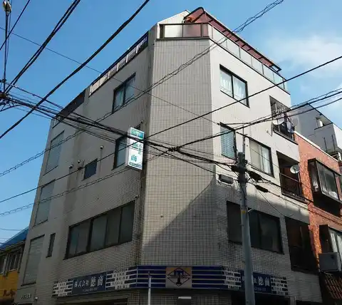 メゾン反町