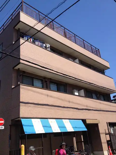 ガーネット藤