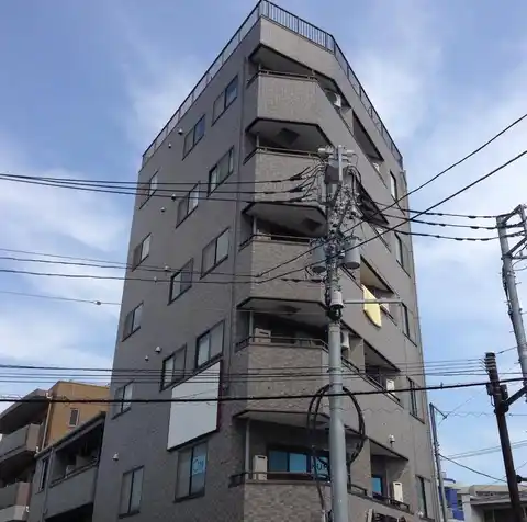 エルガーラタクミ