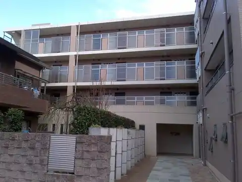 プラムガーデン関根