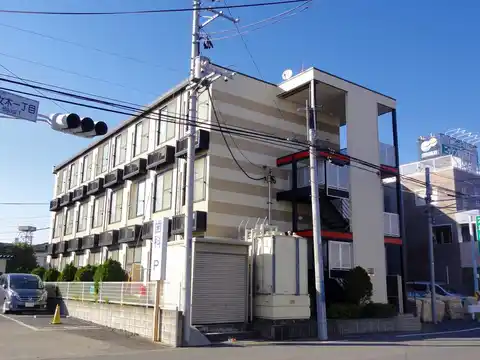 レオパレスヴィラ美女木