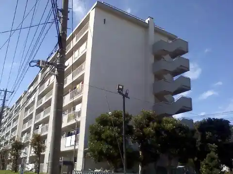 しらとり台住宅1号棟