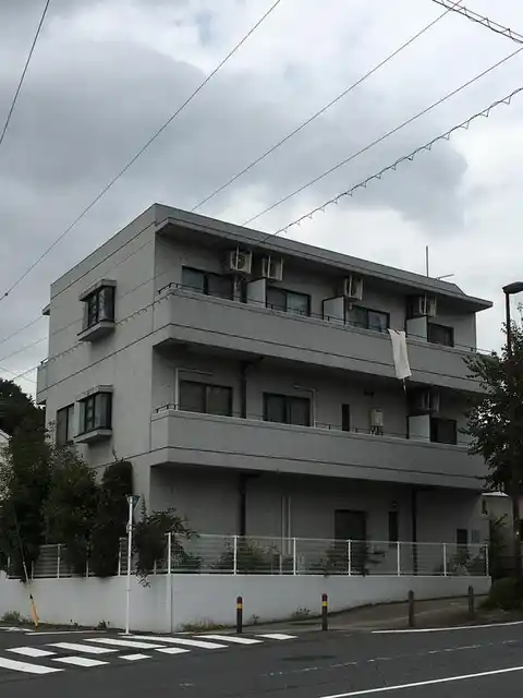 アーネストコート