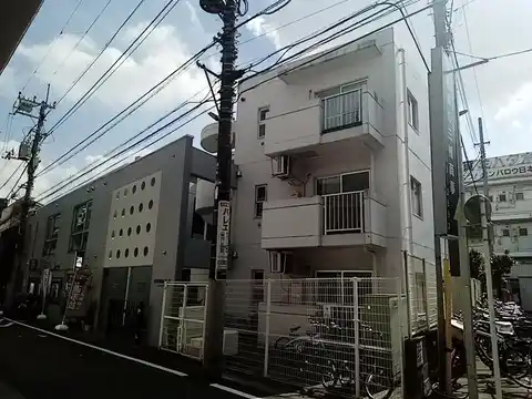 ウィスタリアフラット