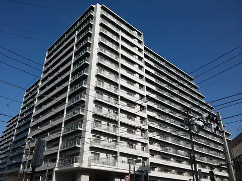 グレイディア