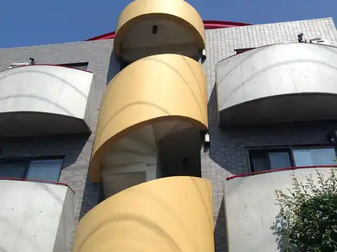 セレナ目白