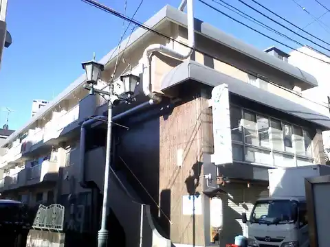 ホウユウビル
