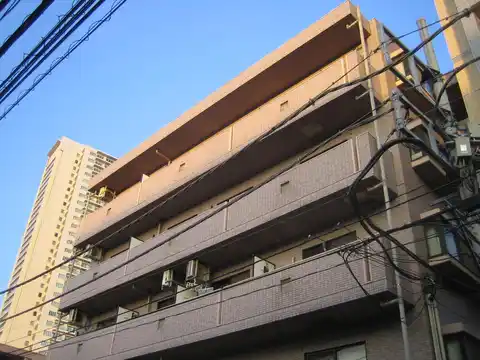 アニーヒルズ