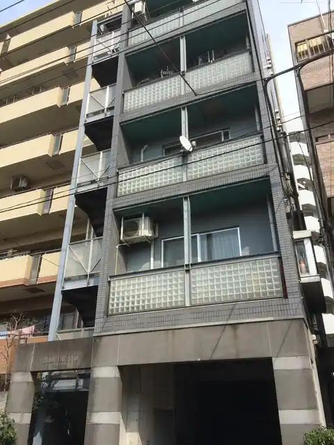 プリオール平野