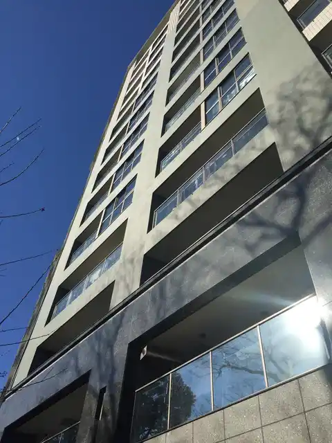 ヒルズ新宿御苑