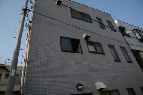 ブライト新城