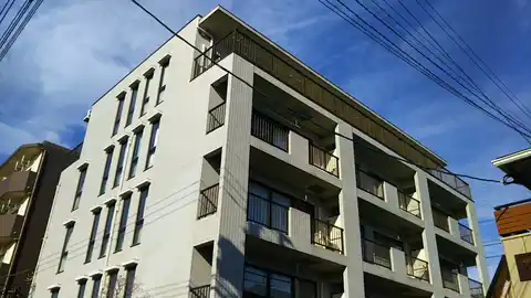 ラ・プレアデス国立