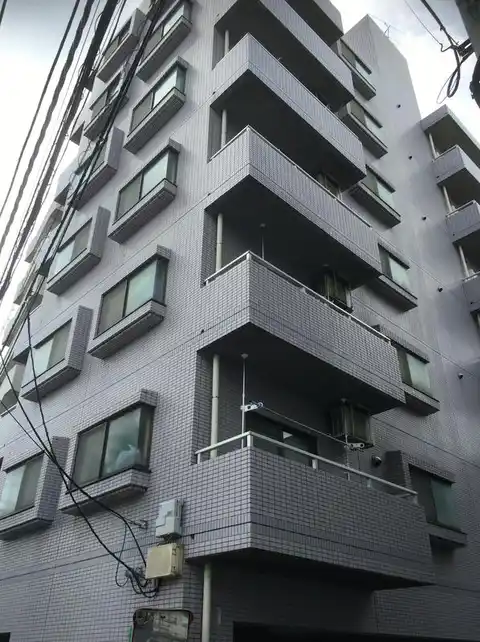 エミネンスタナシ